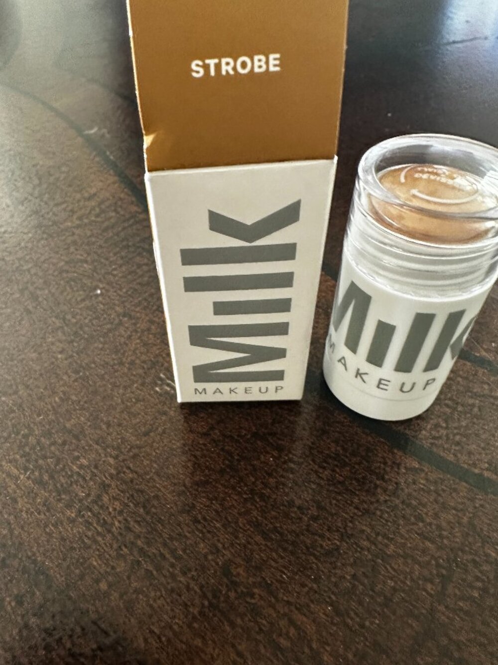 Milk STROBE highlighter